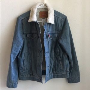 Vintage Levi’s Sherpa Trucker Denim Jacket